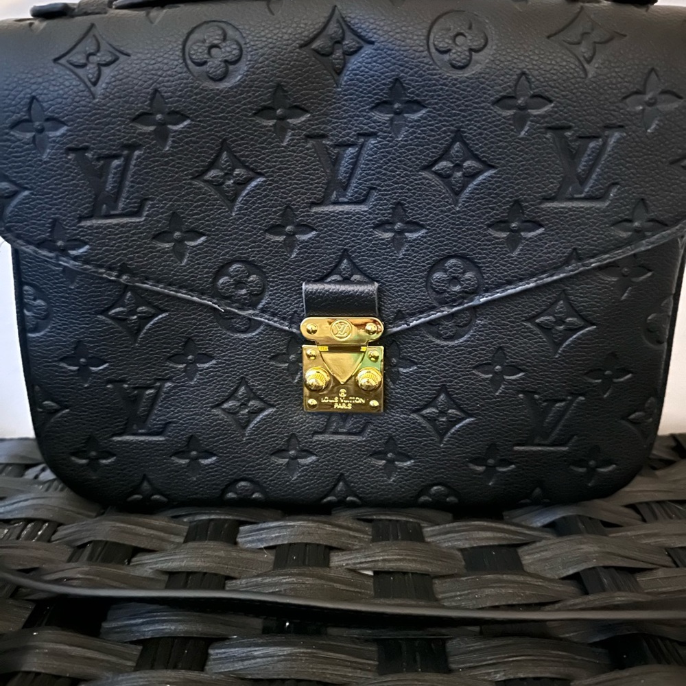 Trendy leather handbag.